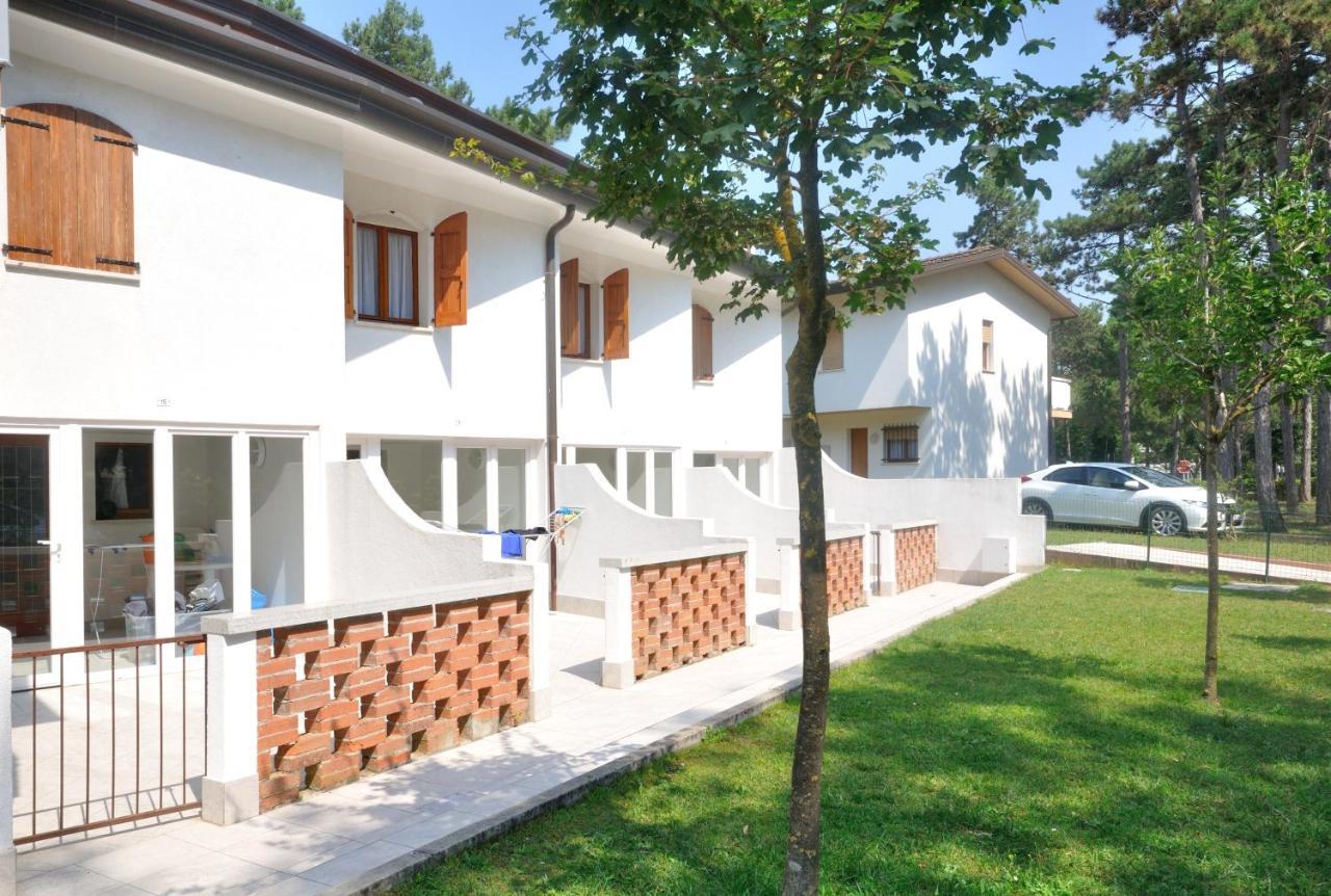 Villaggio Delfino Bibione Exterior photo